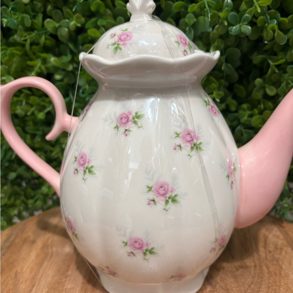 Grace Teaware NWT Pink Rose Floral Porcelain Teapot - Picture 3 of 7